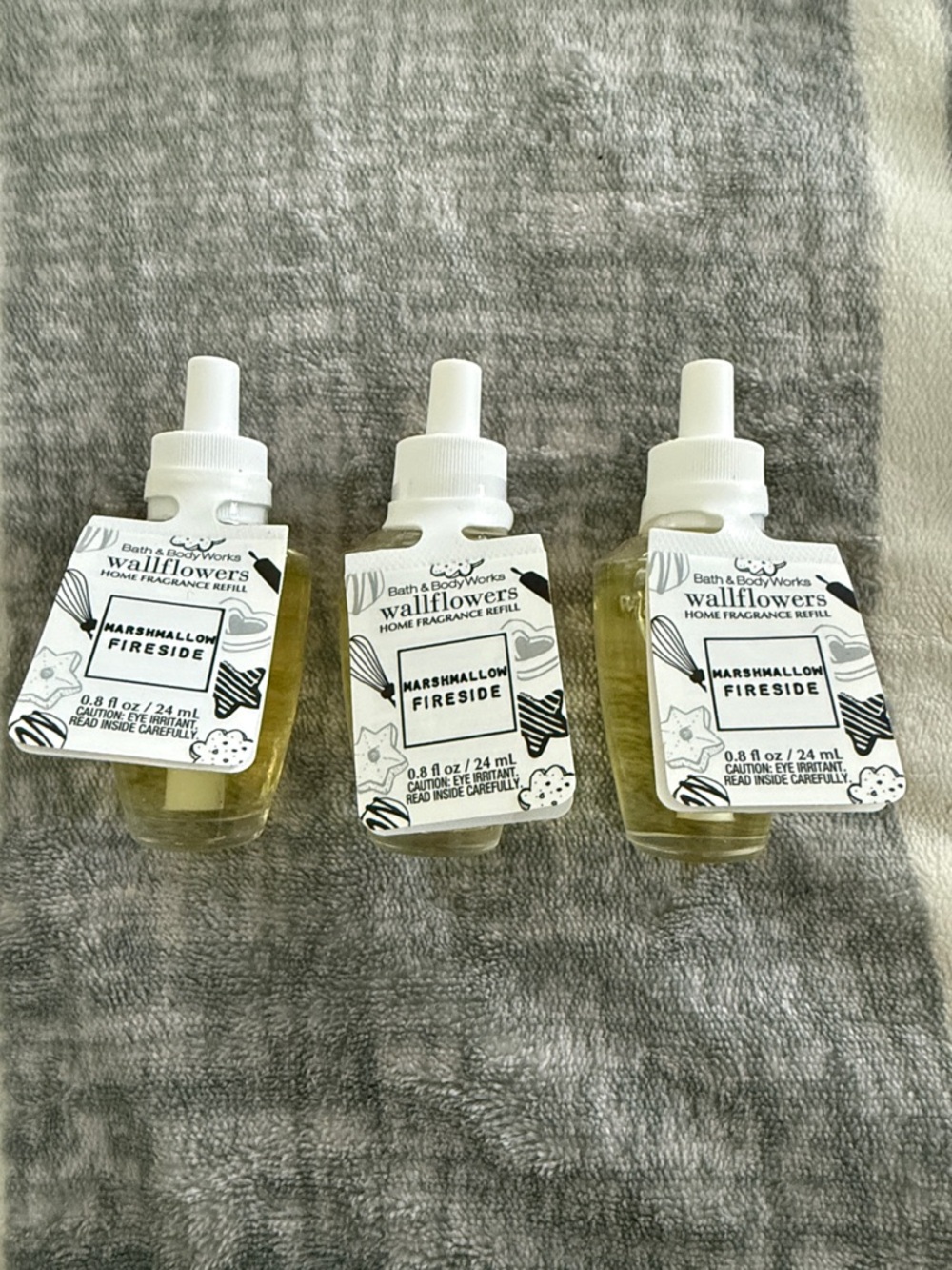 Bath & Body Works Marshmallow Fireside Wallflowers Refills - Clear Amber